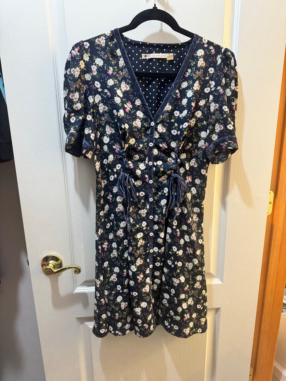 Chelsea & Violet Floral Lace-Up Detail Dress Velvet Trim Size Small